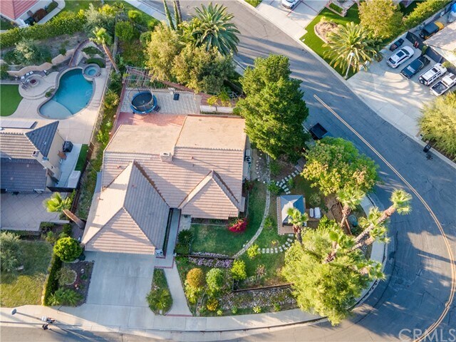 Building Photo - 21040 Shadow Oak Dr
