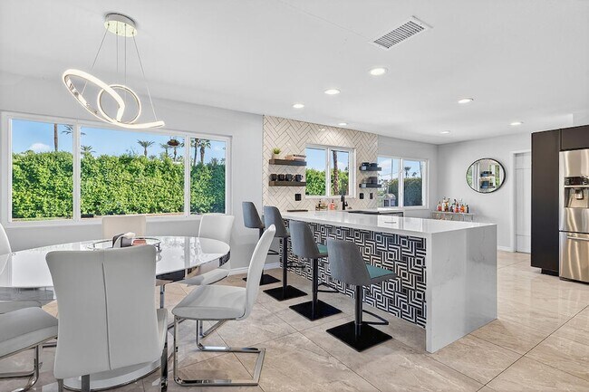 Foto del edificio - 75496 Desert Park Dr