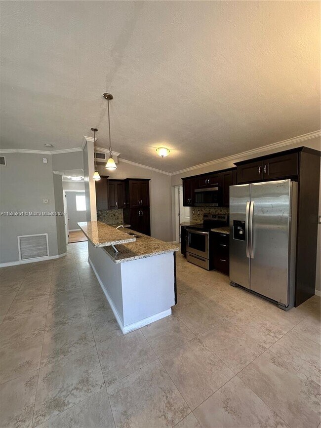 Foto del edificio - 3160 SW 20th St