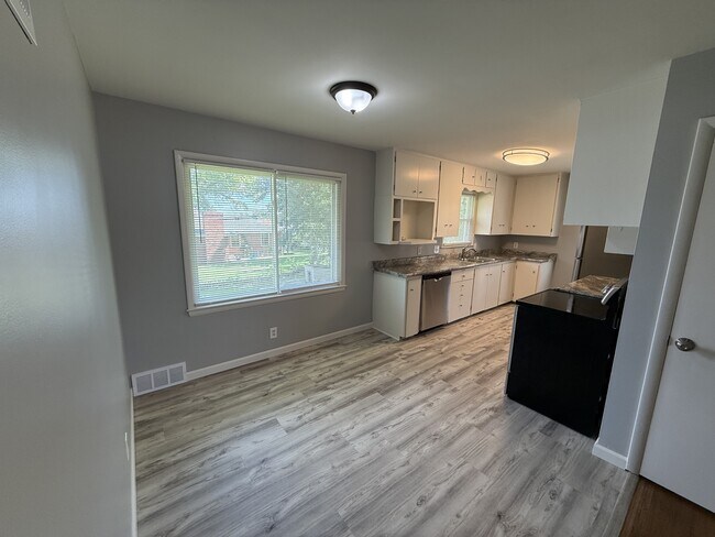 Foto del edificio - 5331 N 45th St