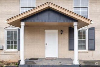 Building Photo - 765 Huntington Pkwy