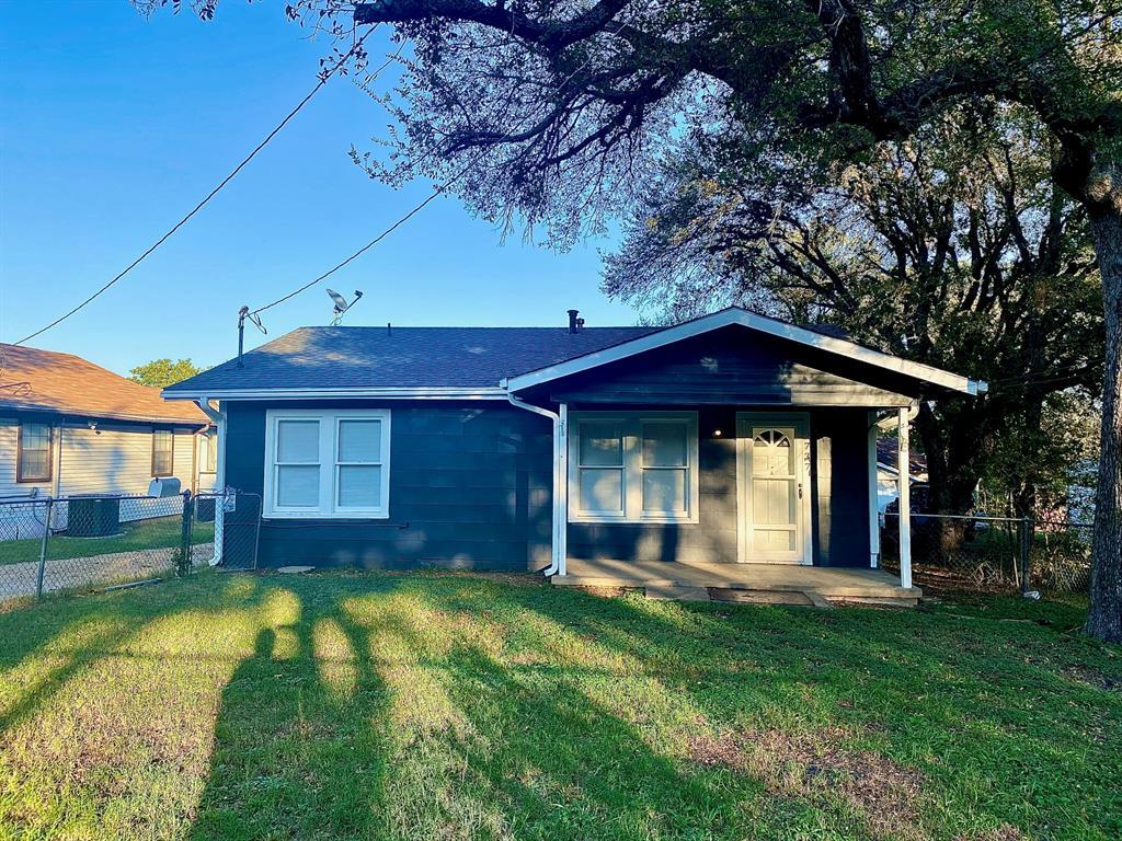 Primary Photo - 2737 Canton Dr