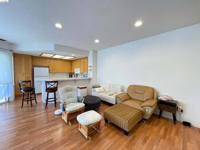 Foto del edificio - 2507 Baywood Way