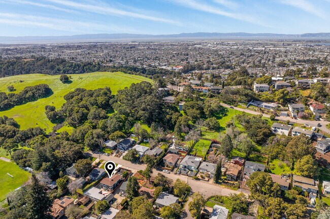 Building Photo - 8124 Greenly Dr