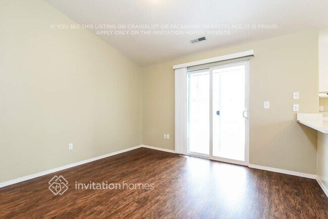 Foto del edificio - 18511 E Country Club Dr