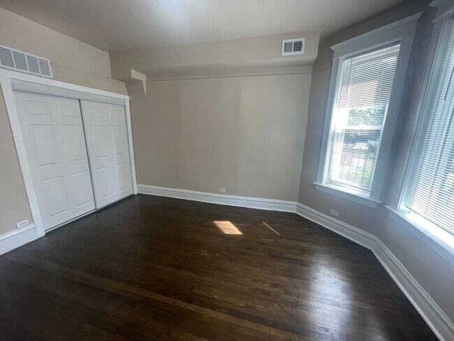 Building Photo - 1523 Harding LLC