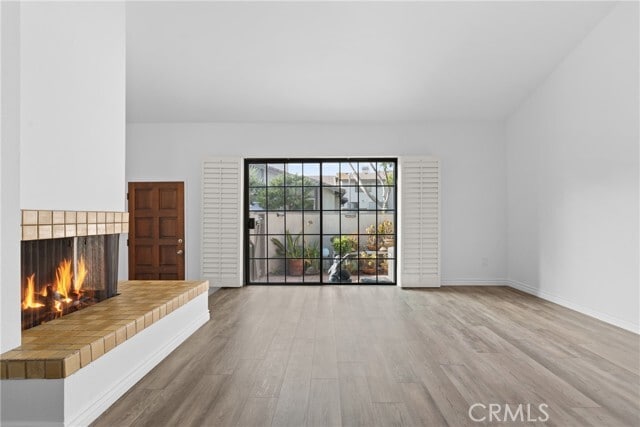 Foto del edificio - 9 Moon Shadow