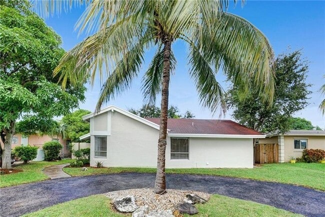 Building Photo - Beautiful Single Family Home