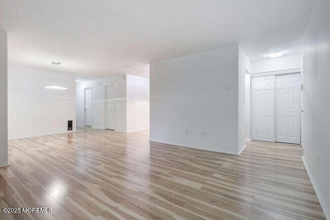 Foto del edificio - 174 Amberly Dr