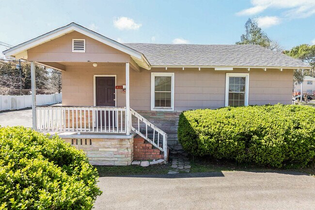 Foto del edificio - 414 Hayden Rd