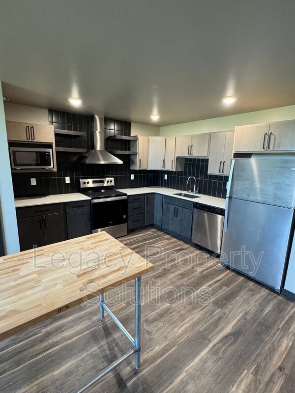 Foto del edificio - 226 E Greenfield Ln