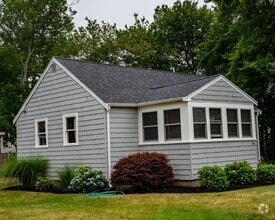 Building Photo - 104 Hartford Rd