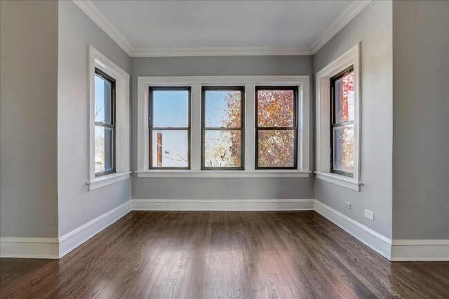 Foto del edificio - 6241 S Spaulding Ave