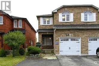 Building Photo - 41 Bridlepath St