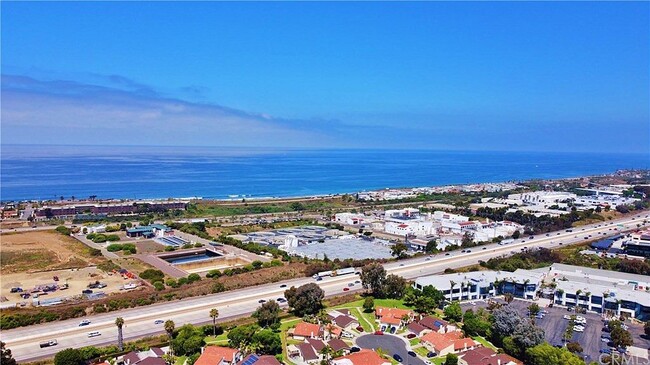 Ocean View - 6675 Paseo Del Norte