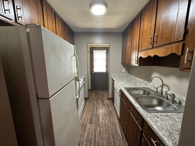 Foto del edificio - Downstairs Unit on Hilaman Golf Course