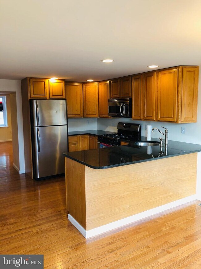 4506 Ritchie St, Philadelphia, PA 19127 Townhome Rentals in