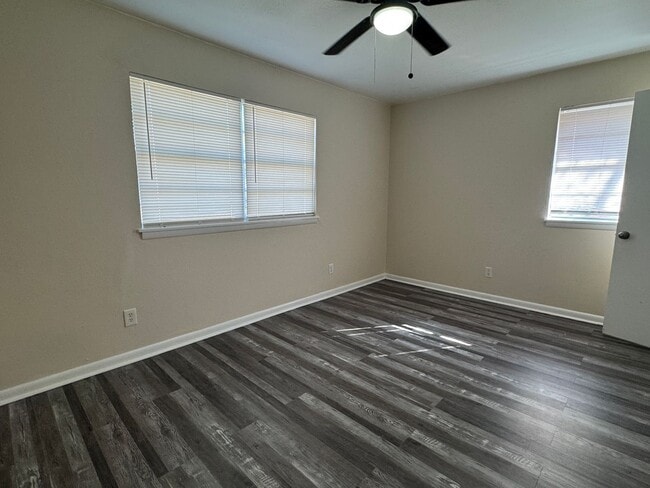 Foto del edificio - 2328 NW 46th St