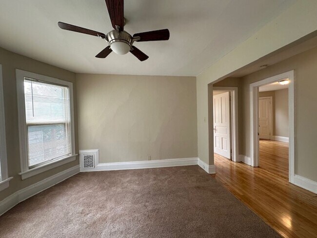 Foto del edificio - 2724-2726 N Murray Duplex