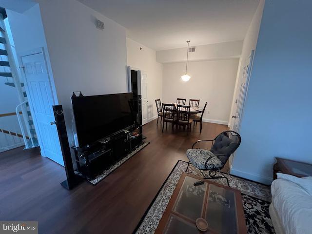 Foto principal - 2151 Jamieson Ave