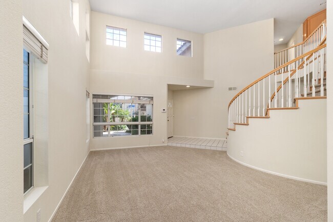 Building Photo - 7798 Salix Pl
