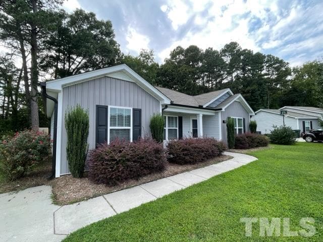 Building Photo - 111 Hunter Landing Dr