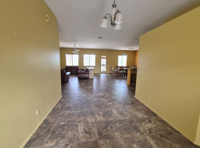 Foto del edificio - 3506 S Desert Lantern Rd