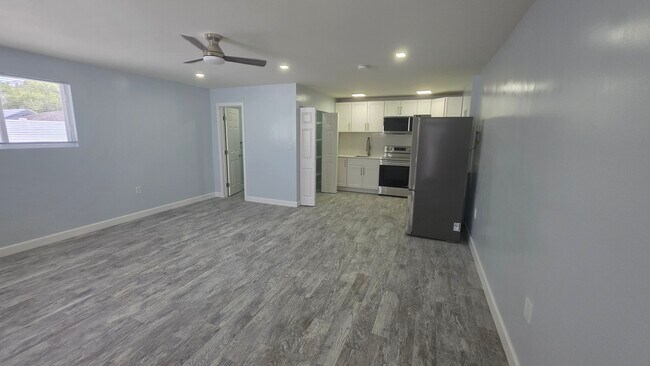 Foto del edificio - 3740 SW 40th St