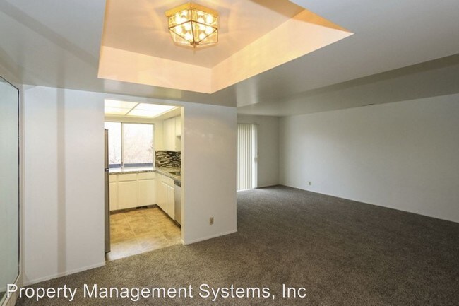 Building Photo - 4979 S Eastridge Ln