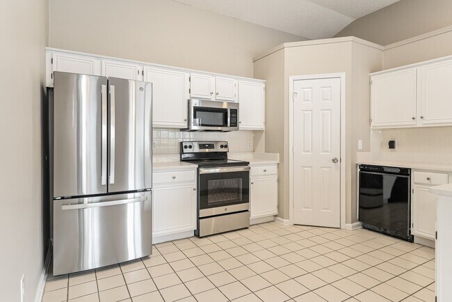 Foto del edificio - 8840 St Lucia Ct