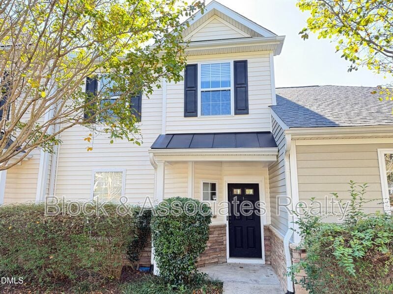 Photo - 505 Auburn Square Drive