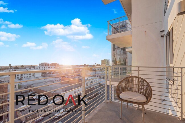 Foto del edificio - ~6 Weeks FREE~ Elegant, Modern Two Bedroom...