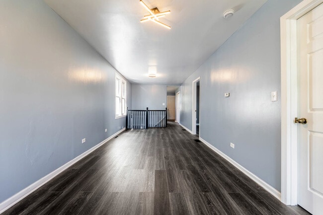 Foto del edificio - 554 Douglas Ave