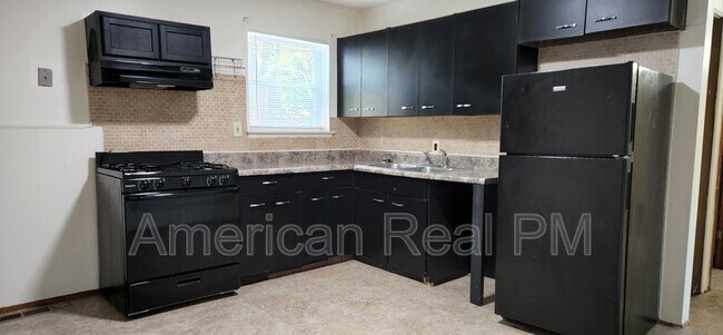Building Photo - 10717 Alliance Dr
