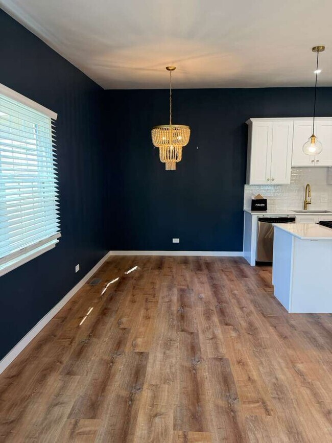 Foto del edificio - 136 Brookwood Ct