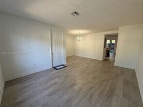 Building Photo - 4282 NE 9th St