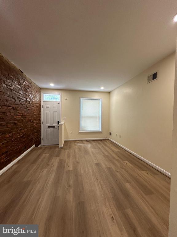 Building Photo - 115 N Curley St