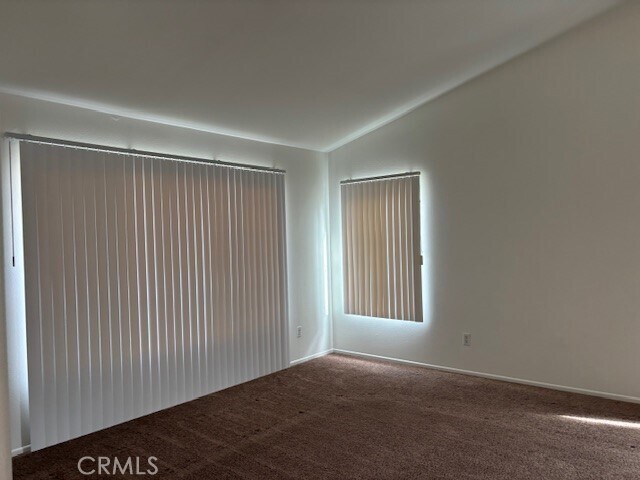 Foto del edificio - 1066 Birch Ln