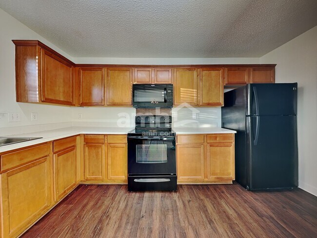 Foto del edificio - 3033 Brookchase Blvd