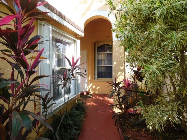 Foto del edificio - 2851 River Run Cir W