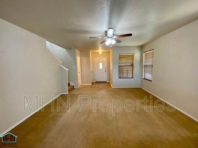 Building Photo - 13523 Royal Well