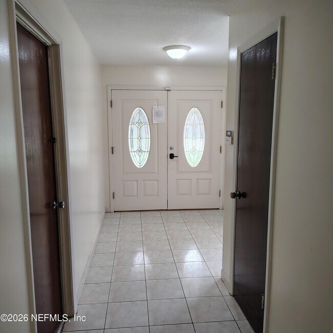 Foto del edificio - 5427 Hickson Rd