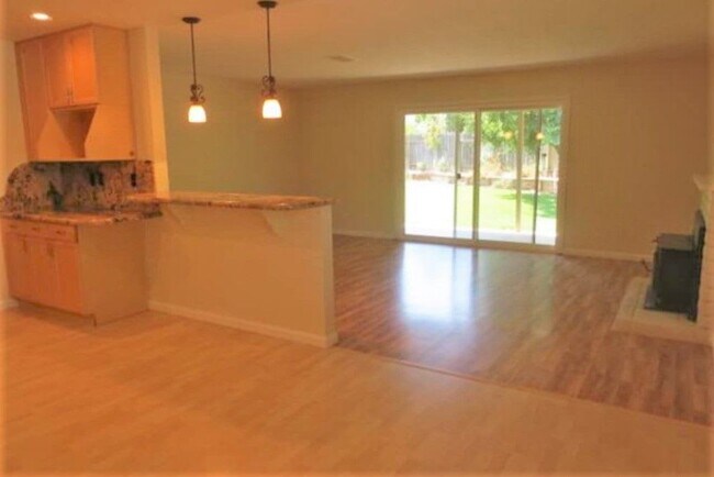 Foto del edificio - 118 Croydon Ct