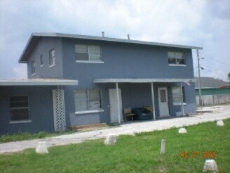 Primary Photo - 609 NE Sears Ave