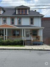 Building Photo - 26 Linden Ave