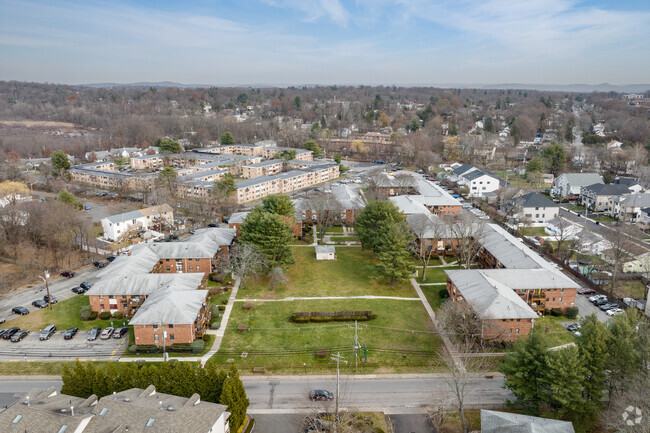 Aerial Photo - Park Towers Cooperative