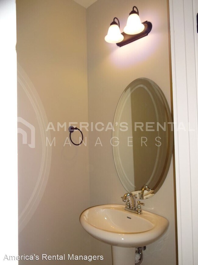Building Photo - 3 br, 2.5 bath House - 4383 Shivas Way