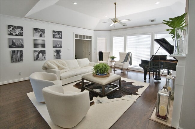 Foto del edificio - 615 Timber Cir