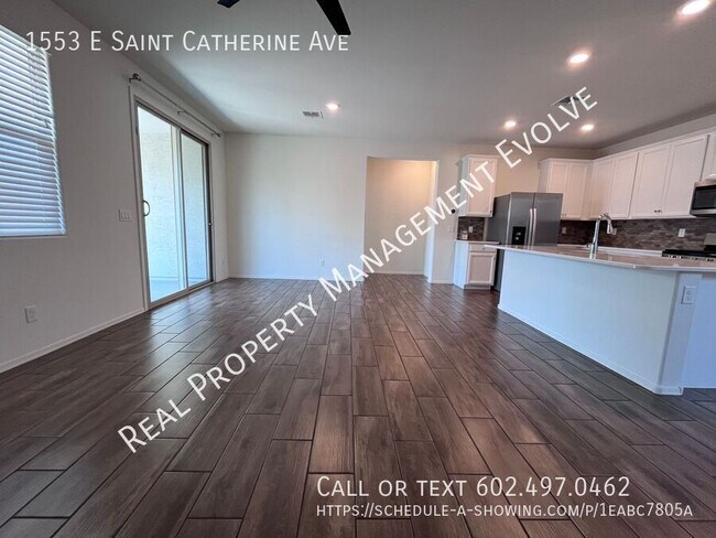 Foto del edificio - 1553 E Saint Catherine Ave