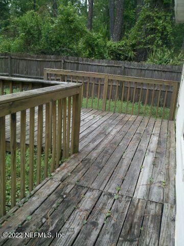 Foto del edificio - 12110 Calais St